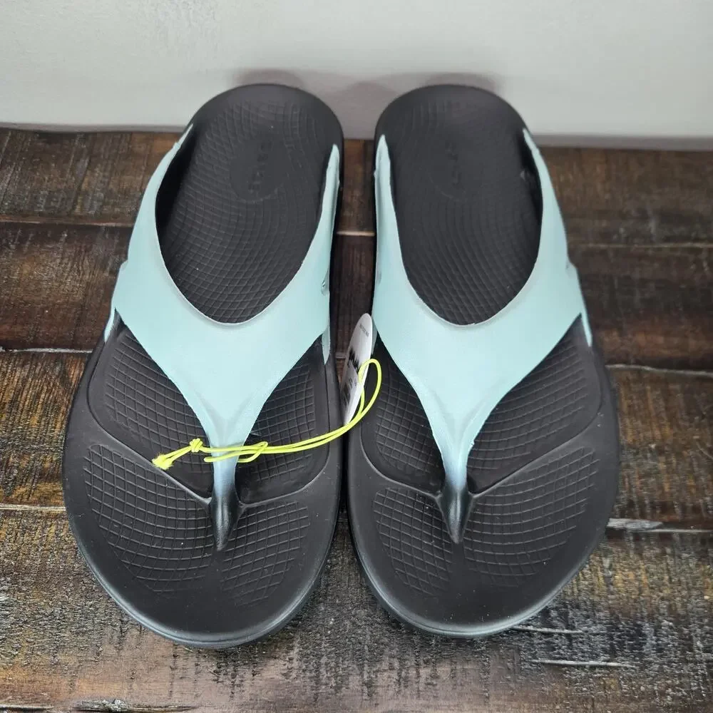 NEW Oofos Ooriginal Mens Size 9 Recovery Slip-On Flip Flops Sandals Oasis